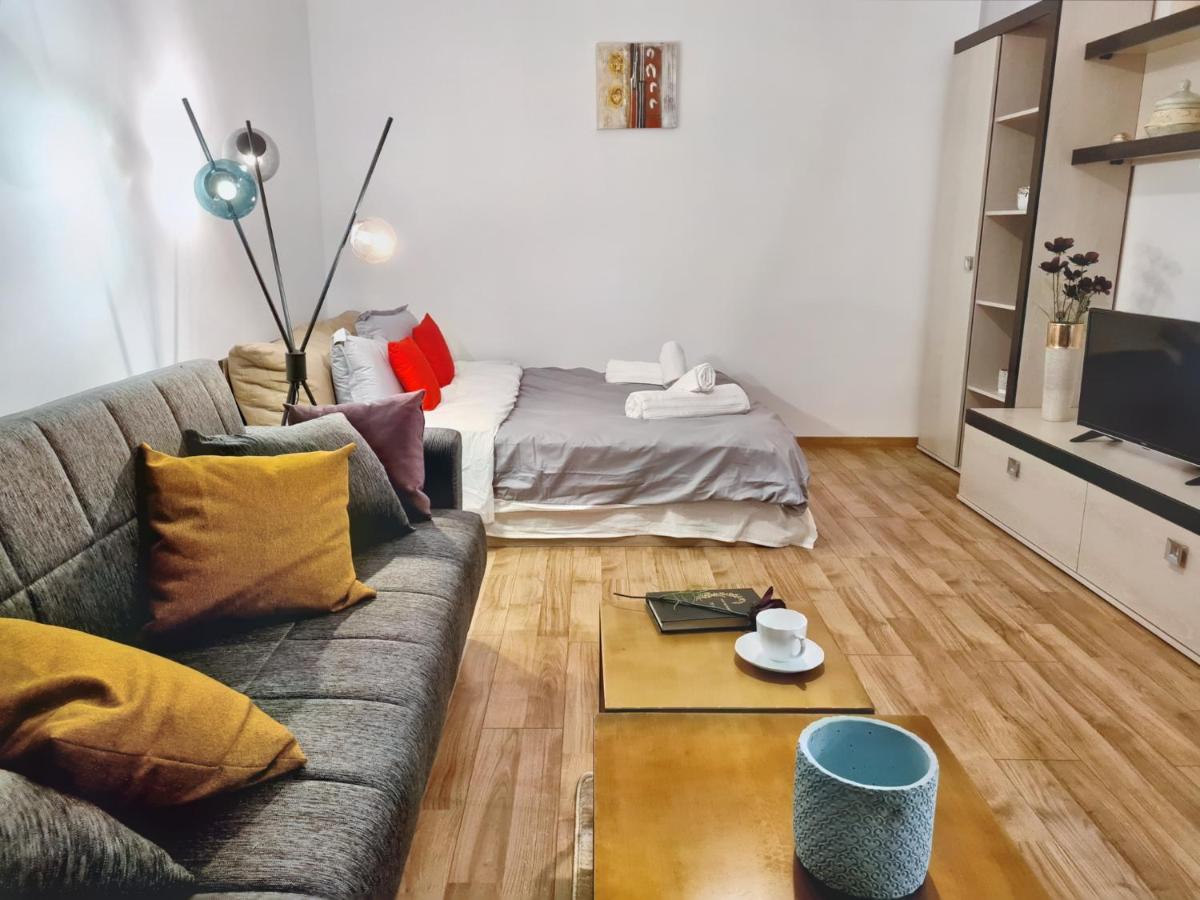 Lovely Ultracentral Apartment With Parking Cluj Napoca Bagian luar foto