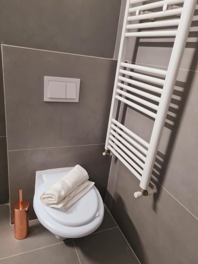 Lovely Ultracentral Apartment With Parking Cluj Napoca Bagian luar foto