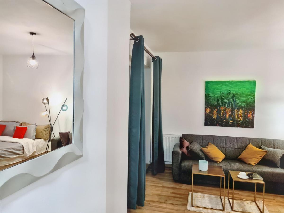 Lovely Ultracentral Apartment With Parking Cluj Napoca Bagian luar foto