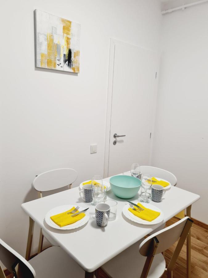 Lovely Ultracentral Apartment With Parking Cluj Napoca Bagian luar foto
