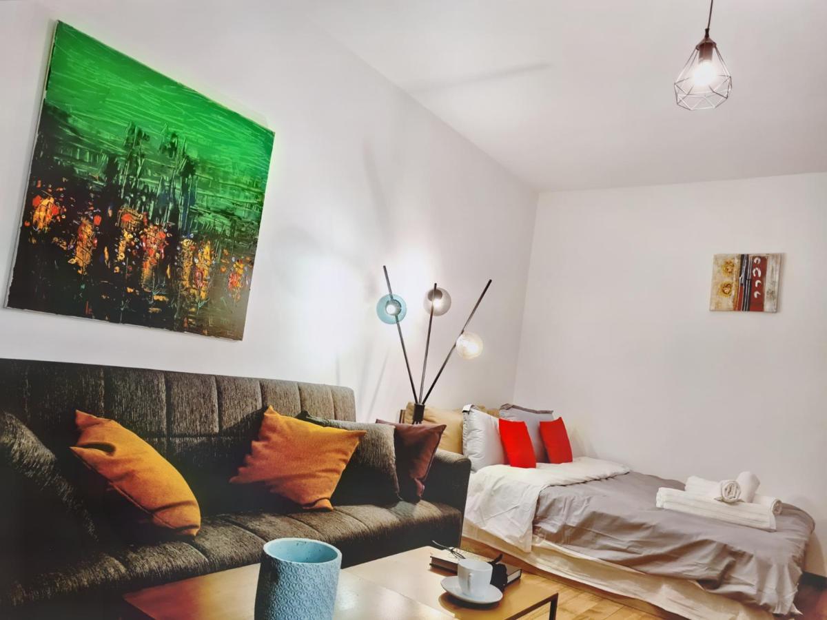 Lovely Ultracentral Apartment With Parking Cluj Napoca Bagian luar foto